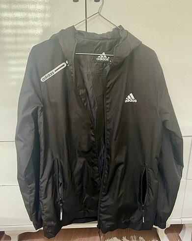 Adidas yağmurluk