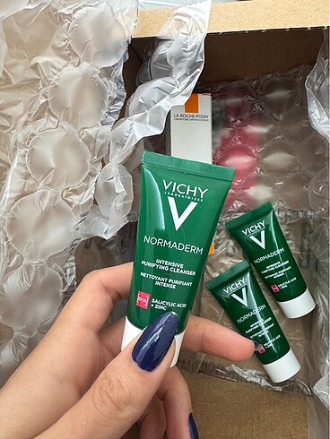 VICHY Vichy la roche posey