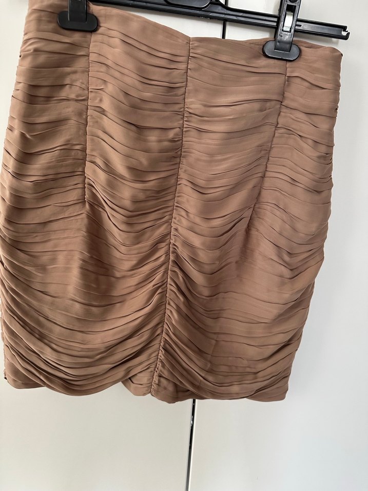 Bej Pilili Mini İpekyol marka etek - Görsel 4