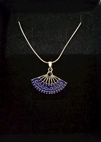 Boncuk İşlemeli Mavi Yelpaze Kolye - Görsel 3