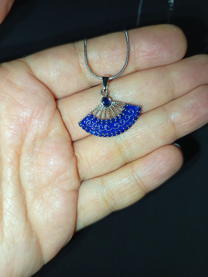 Boncuk İşlemeli Mavi Yelpaze Kolye - Görsel 5