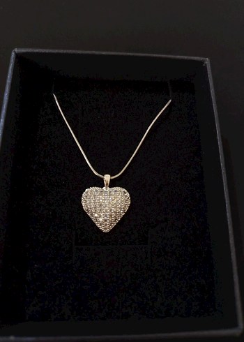 Gümüş Renkli Kalp Figürlü Kadın Kolye - Görsel 2