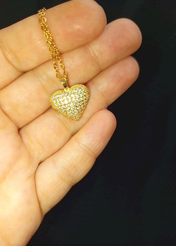 Zincir Detaylı Altın Renk Kalp Kolye - Görsel 5