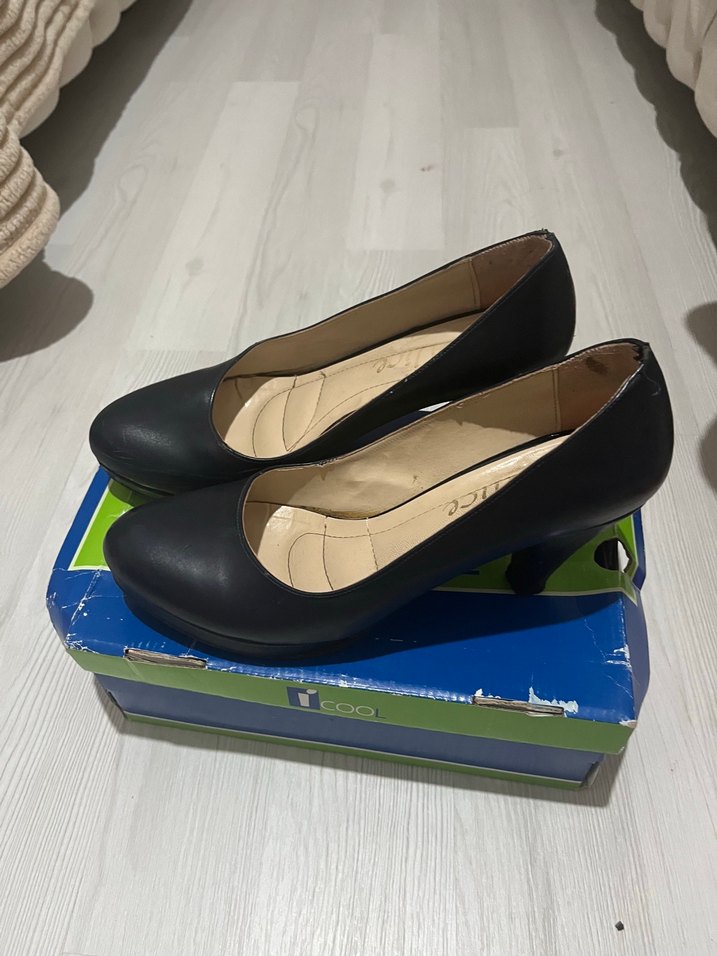 Klasik Mavi Tokalı Kadın Topuklu Ayakkabı - Görsel 2