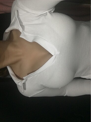 Beyaz yaka crop