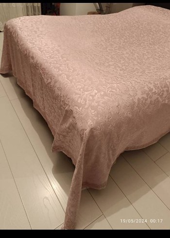 Karaca Pembe Nakışlı Nevresim Takımı - Görsel 2