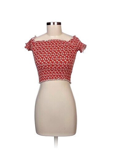 Stradivarius Bluz %70 İndirimli.