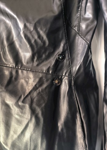 Siyah Dökümlü Deri Kadın Ceket - Görsel 6