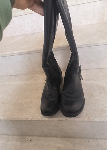 Tokalı Siyah Deri Dizüstü Kadın Bot - Görsel 7