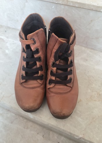 Kahverengi Bot, Tokalı, Minimalist - Görsel 2