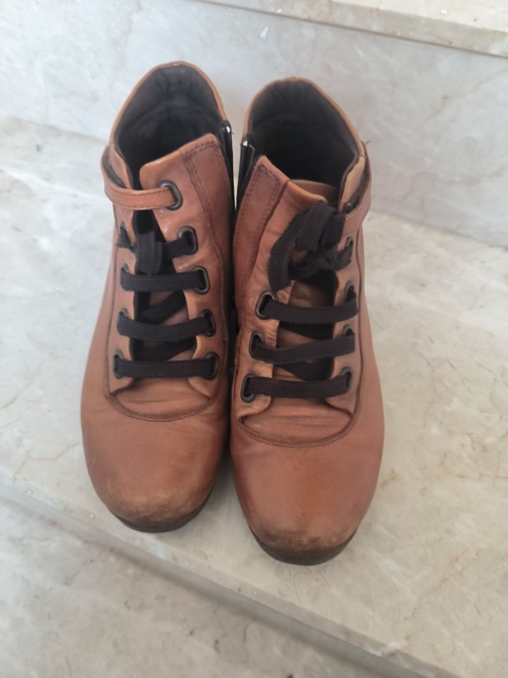 Kahverengi Bot, Tokalı, Minimalist - Görsel 2