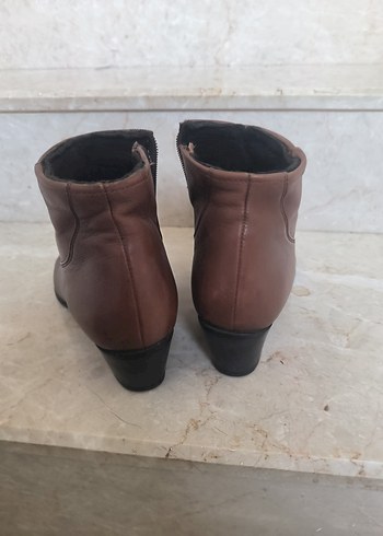 Kahverengi Deri Kadın Dolgu Topuklu Bot - Görsel 6