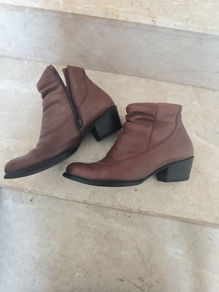 Kahverengi Deri Kadın Dolgu Topuklu Bot - Görsel 5