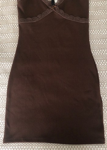 s Beden H&M Dantel Detaylı Kahverengi Midi Elbise