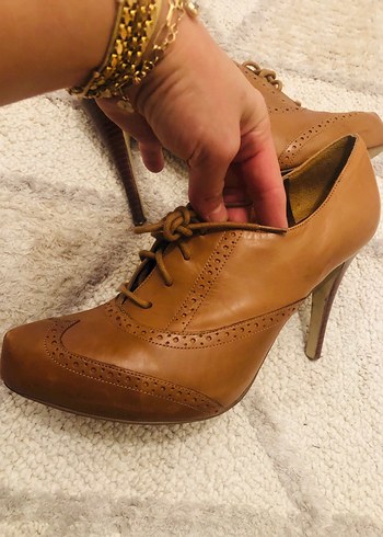 Guess Deri Kadın Klasik Topuklu Ayakkabı - Görsel 2