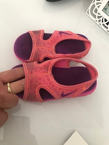 Nike kız bebek sandalet