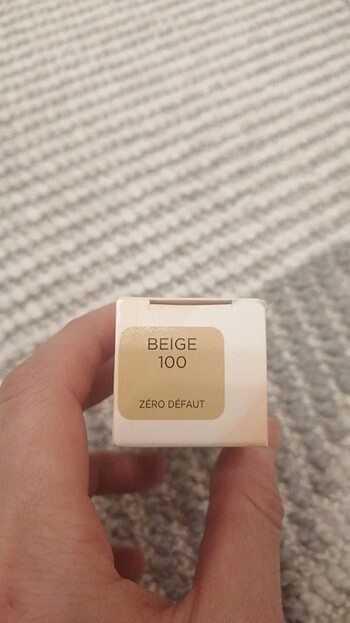 Beden Renk Yves rocher beige 100 fondöten