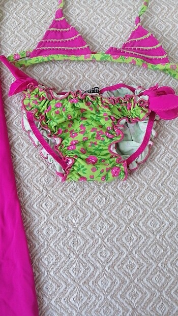 9-12 Ay Beden Calzedonia bebek bikini takımı