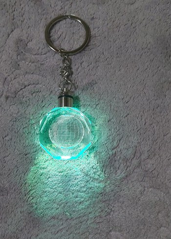 Beden Renk Renk Değiştiren Işıklı Minimalist Erkek Anahtarlık