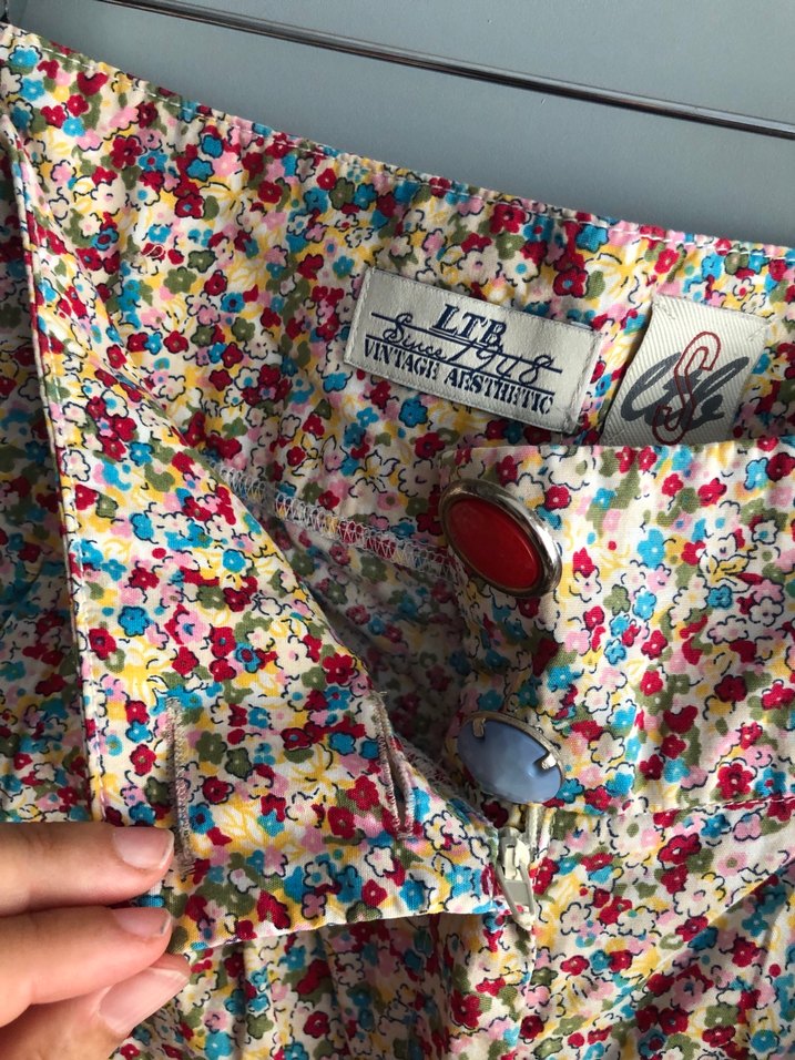 Çiçek Desenli Pamuklu Mini Hamile Şortu - Görsel 3