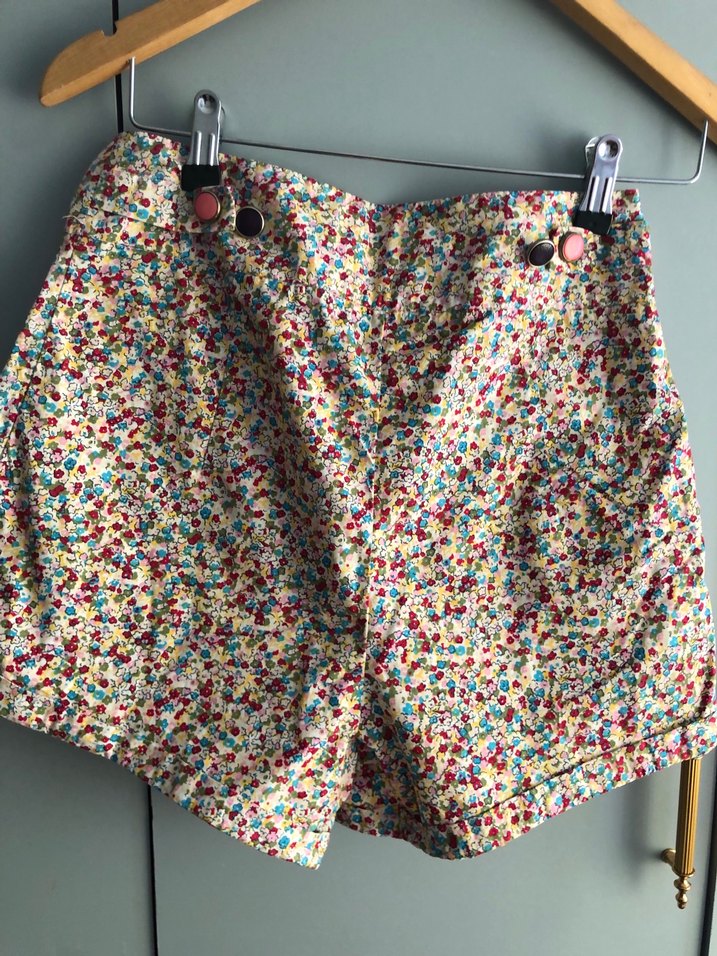 Çiçek Desenli Pamuklu Mini Hamile Şortu - Görsel 4