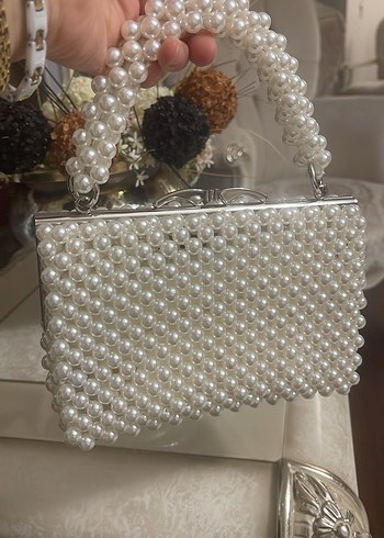 İnci İşlemeli Beyaz Örgü Kadın Çanta - Görsel 3