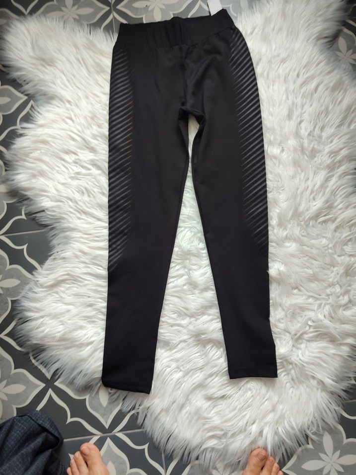 Siyah Kadın Spor Tayt - Görsel 2