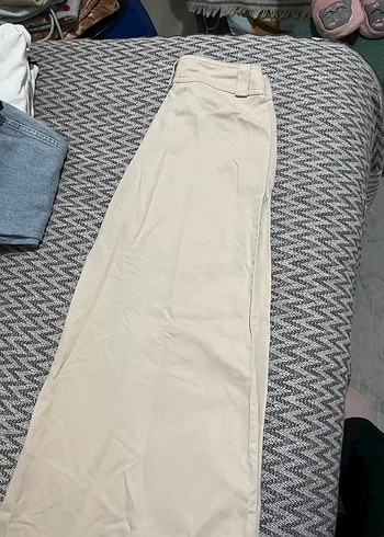 Bej Düğmeli Geniş Paça Kadın Pantolon - Görsel 4