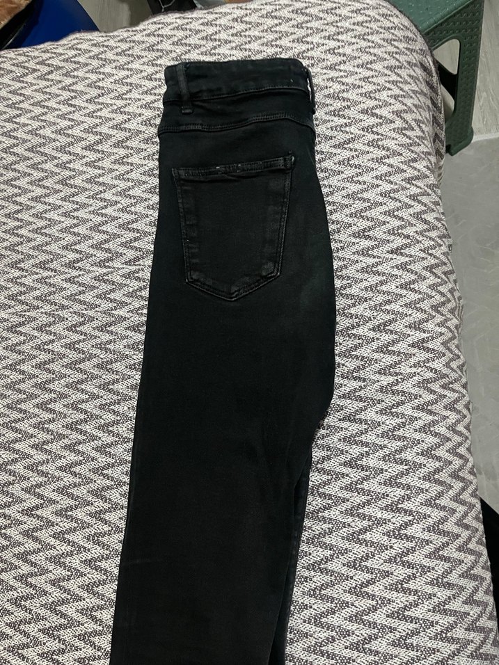 Siyah Zara Kadın Kot Pantolon - Görsel 3