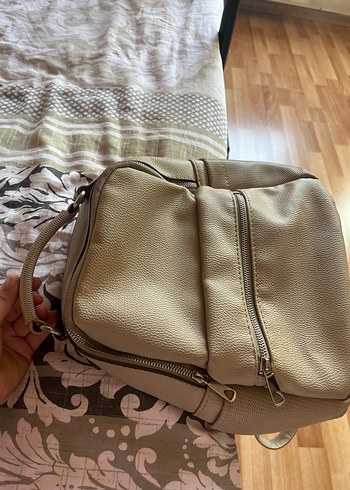 Bej Deri Fermuarlı Kadın Sırt Çantası - Görsel 4