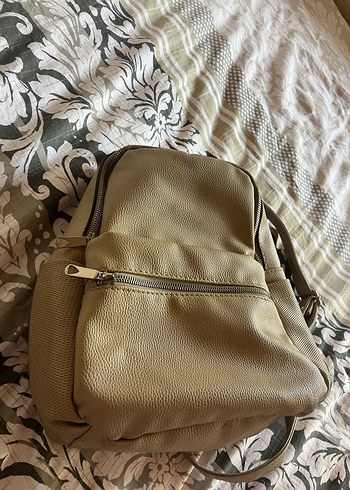 Bej Deri Fermuarlı Kadın Sırt Çantası - Görsel 5