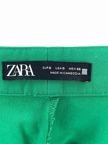 s Beden yeşil Renk Zara Kumaş Pantolon %70 İndirimli.