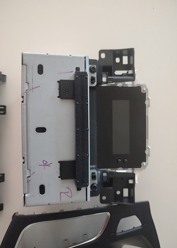 Siyah Araç Müzik Sistemi Kontrol Ünitesi - Görsel 5