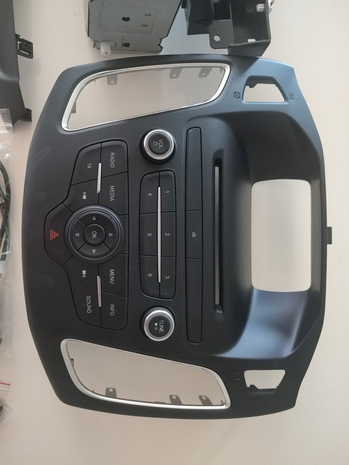 Siyah Araç Müzik Sistemi Kontrol Ünitesi - Görsel 4