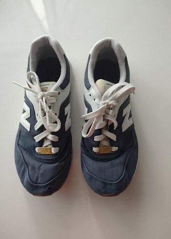 New balance spor ayakkabı orijinaldir