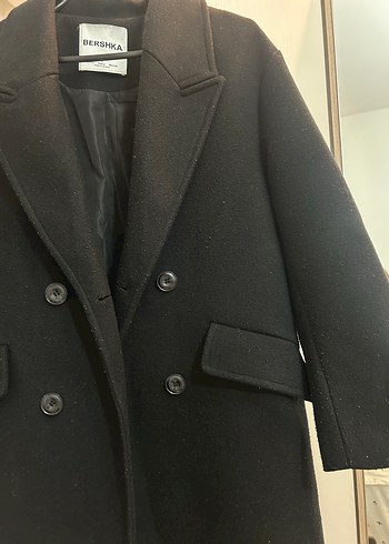s Beden Bershka Siyah Çift Düğmeli Kaban
