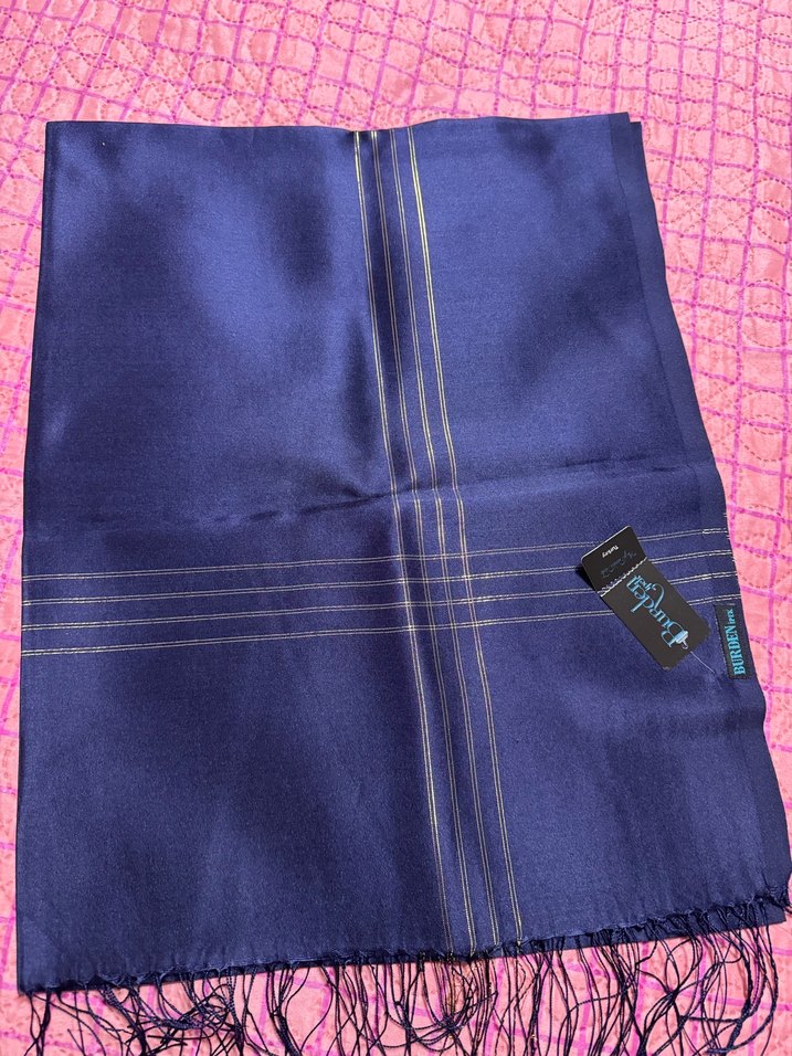 Kadın Parlak Lacivert İpek Şal - Görsel 2