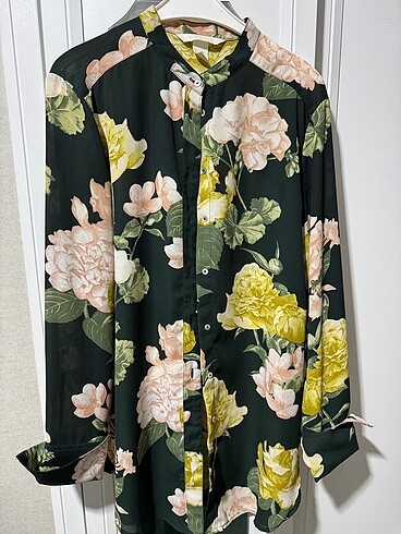 H&M çiçekli gömlek