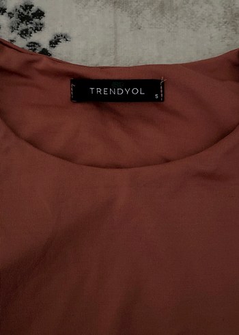 Kahverengi Yüksek Yakalı Kolsuz Body - Görsel 2