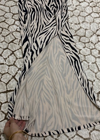 Kahverengi Zebra Desenli Uzun Kadın Elbise - Görsel 2