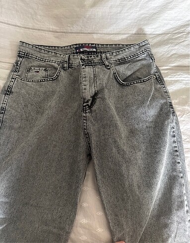 42 Beden Jean gri