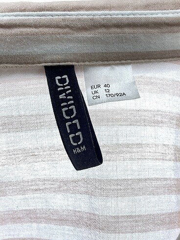 40 Beden çeşitli Renk H&M Gömlek %70 İndirimli.