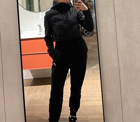 36 Beden Zara kısa şişme mont