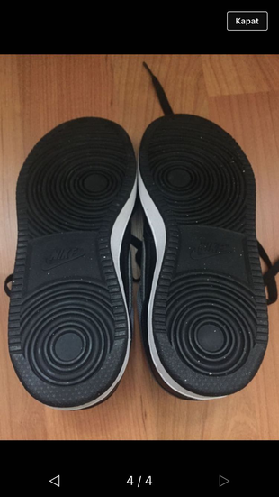 36 Beden siyah Renk Etiketli Nike spor ayakkabı