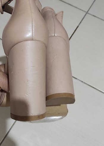 39 Beden ten rengi Renk Bej Deri,Topuklu Ayakkabı