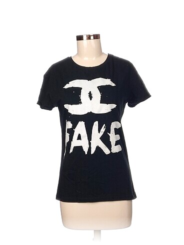 BeBe T-shirt %70 İndirimli.
