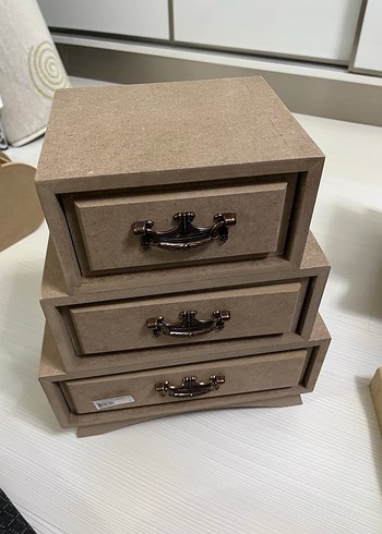 Ahşap küçük komodib - Görsel 2