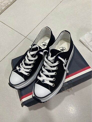 Kadın converse