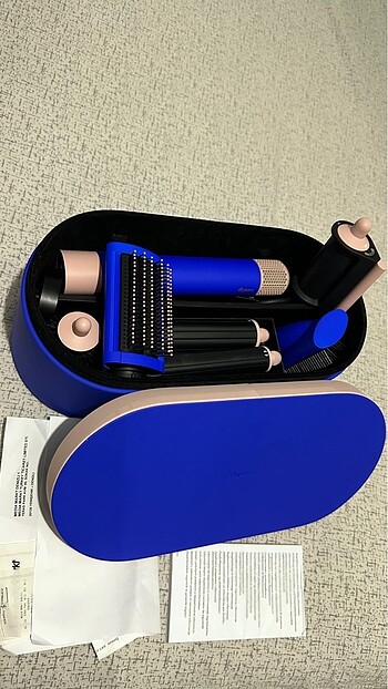 Dyson airwrap
