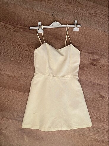 Zara şortlu mini keten elbise